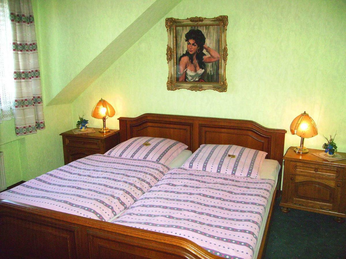 Hotel Garni Huttenhof Kall Extérieur photo